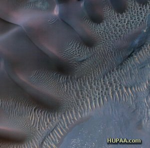 تصویری از هنرنمایی بادهای مریخی در «سرزمین نوح»